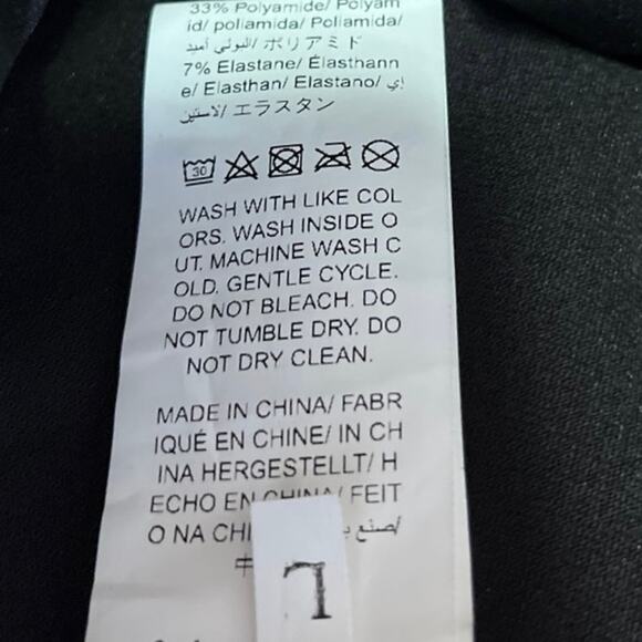 Women's Black Coated Faux Vegan Leather High Waist Wide Leg Mini Shorts Size L - Picture 4 of 4